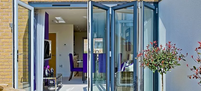 Commercial Door Glass Repair in Coquitlam, BC